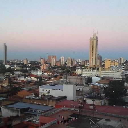 Estudio En El Centro De Асунсион Екстериор снимка